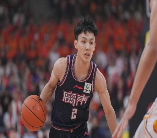 廣東宏遠今日早報！杜鋒深夜發聲，陳家政效仿徐昕，徐杰狀態回升