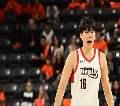 杨瀚森G联赛9中9轰20分！奈何下半场球权暴跌，体能下滑也出弊端