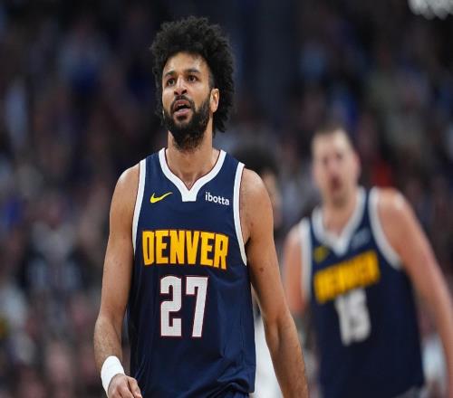 轰23+21+19创八纪录！约基奇背仅差32助达成场均三双1点中锋第一