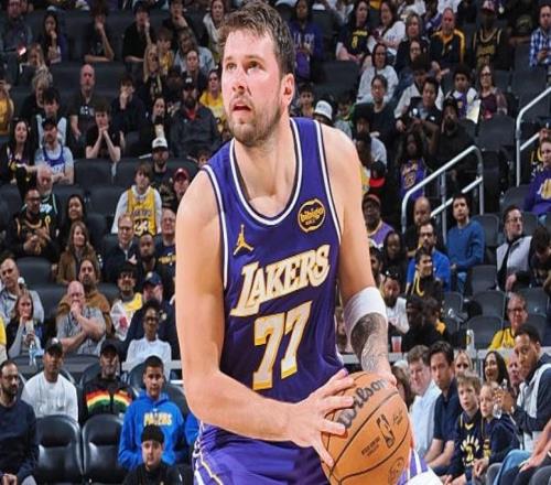 不可阻擋，東契奇30中15高效砍43分6板7助&近11場場均39.5分