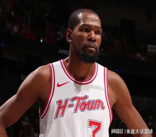 火箭加时惜败！杜兰特30+8犯大错，戈贝尔14+14，申京30+6真尽力