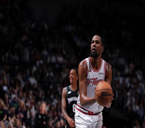 又影響到了球隊(duì)的表現(xiàn)！杜蘭特再這樣下去會(huì)對(duì)火箭有更大的傷害