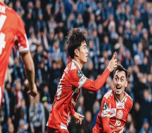 官方：美因茨買斷24歲日本中場川崎颯太據(jù)悉買斷費(fèi)100萬歐