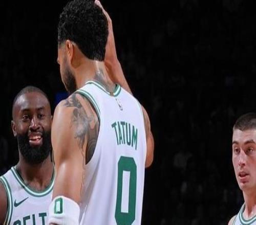 布朗：我们仍在鼓励塔图姆找回侵略性展现真正的自己