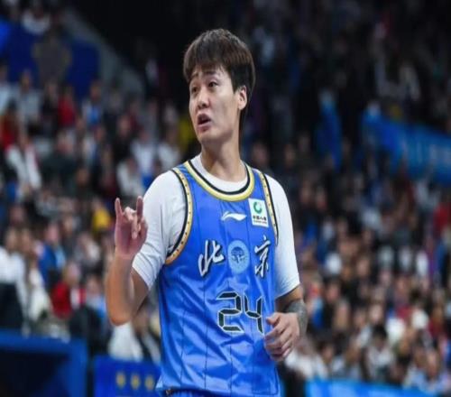 京粵大戰(zhàn)趙睿替補(bǔ)登場，生涯首次以客隊(duì)球員身份對(duì)陣廣東