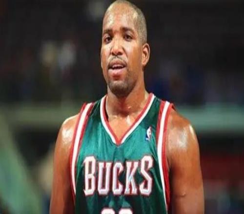 里德：我最喜歡在雄鹿的菜鳥賽季他是三劍客和字母哥時(shí)代的橋梁