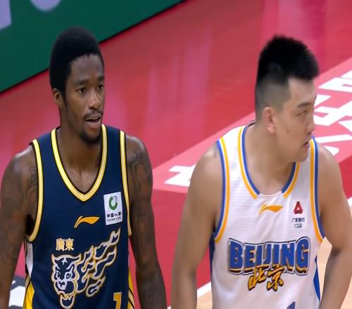 CBA刺激一夜：北京三分絕殺+逆轉(zhuǎn)廣東，上海12連勝，最新排名出爐