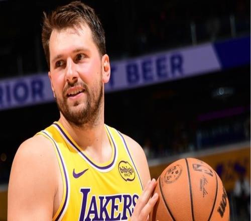 湖人vs籃網(wǎng)前瞻：兩隊(duì)實(shí)力相差懸殊，湖人主場(chǎng)劍指連勝