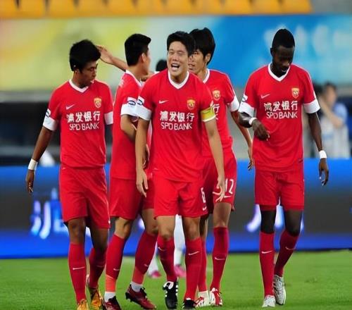 喜訊！他是被穆斯卡特首位提拔的03后新星，如今成U23國足首發(fā)