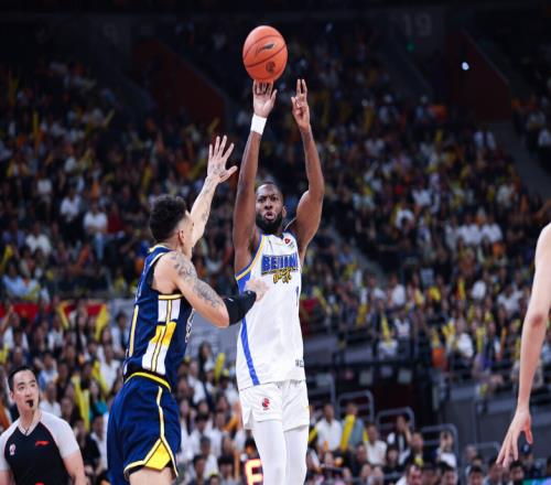 神同步！廣東男籃遭北京三分絕殺衛(wèi)冕冠軍廣東女籃遭江蘇絕殺