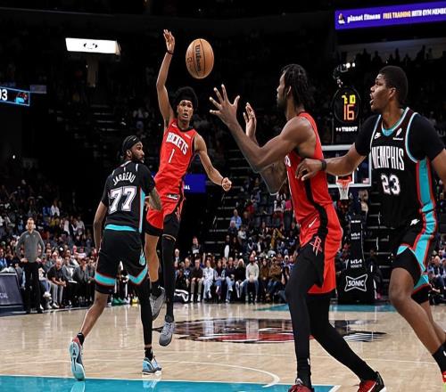 不担任先发控卫后，火箭后场新星各方面的表现都有了明显的提升