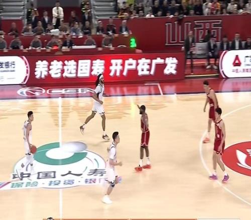 山東男籃94：100不敵山西，全場23次失誤創(chuàng)賽季新高