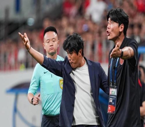 別再糾結(jié)了！泰山換帥，首選必須是徐正源，原因有三