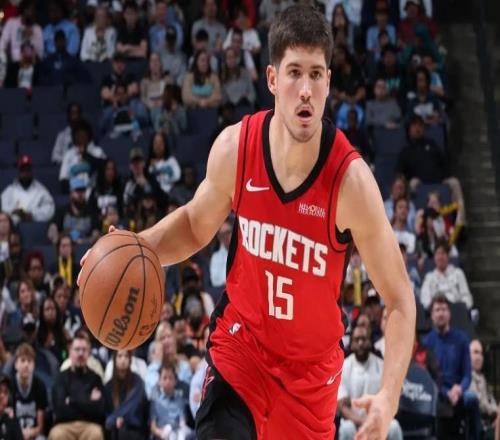 進攻能力很難完全施展，防守能力又被暴露，火箭還是沒有使用好他