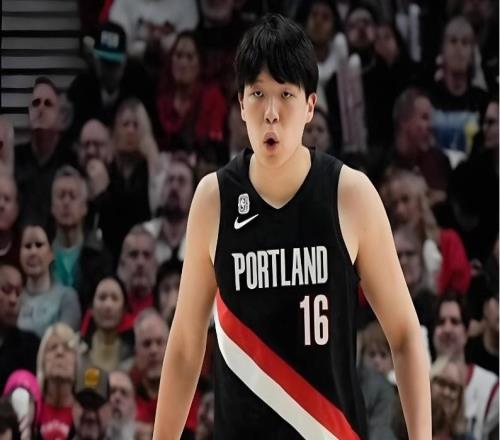 楊瀚森缺席！開拓者爆冷負(fù)5連敗獨(dú)行俠狀元24分克林根6+17被隔扣