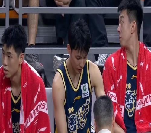 擠走徐昕+逼退焦泊喬！廣東隊(duì)被杜鋒坑慘了，朱芳雨拒絕換帥