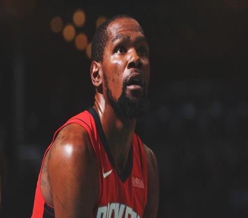 得分組織一把抓，杜蘭特14中8貢獻(xiàn)25分6籃板10助攻1搶斷