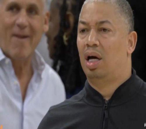 0.4秒極限絕殺！太惡心了，難我看得是外星籃球...