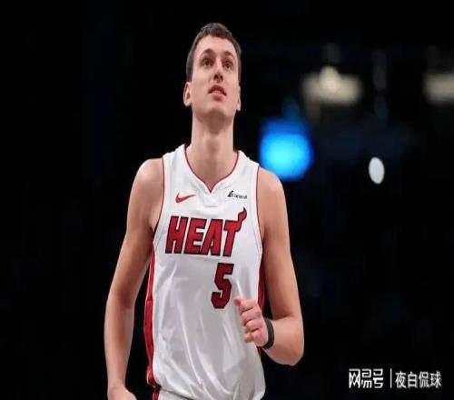 強(qiáng)行捧核心反成笑話！熱火4年6200萬(wàn)打水漂，將拖累球隊(duì)多年