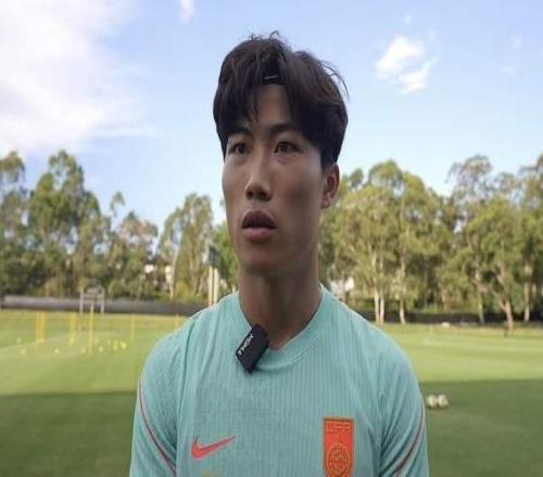 連魯大戰(zhàn)無需動(dòng)員，謝文能是硬傷泰山4月爭全勝老將盯住毛偉杰