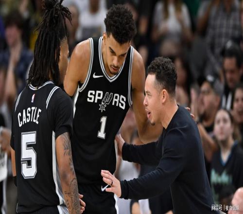 數(shù)據(jù)揭示馬刺隱藏殺招！本賽季59%的比賽領(lǐng)先15+，大勝已成常態(tài)