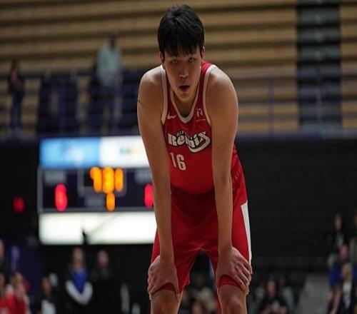 表現(xiàn)如何楊瀚森G聯(lián)賽新秀賽季常規(guī)賽結(jié)束，場(chǎng)均17.1分9.2籃板