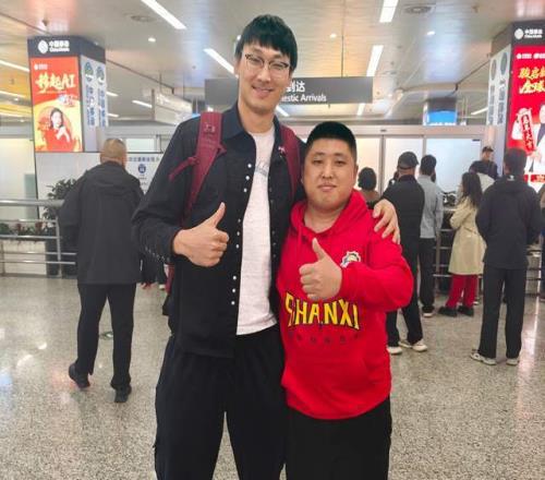 正式確定！旅美新星代表山西男籃征戰(zhàn)剩余CBA比賽，潘江盼來救星