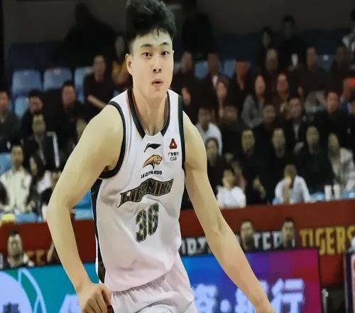 遼寧7793廣州4壞消息！姜宇星辣眼，三后衛(wèi)狂鐵，布羅金頓無地位