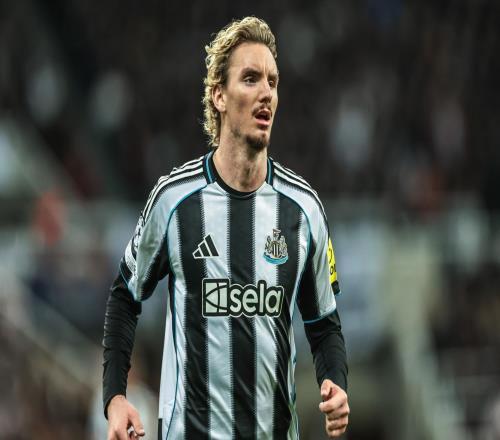 從6場6球到22場1球：7500萬歐元先生進(jìn)球困難，紐卡被迫魔改他