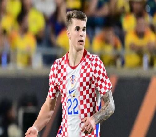 阿斯：中衛(wèi)位置是巴薩夏窗B計(jì)劃，目標(biāo)是巴斯托尼和小武什