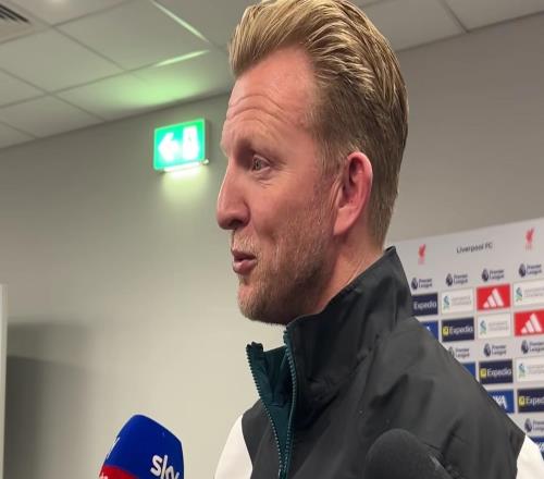 庫伊特：斯洛特沒什么要改變的，因?yàn)樗雷约罕仨毮贸龀煽? />
<div   id=