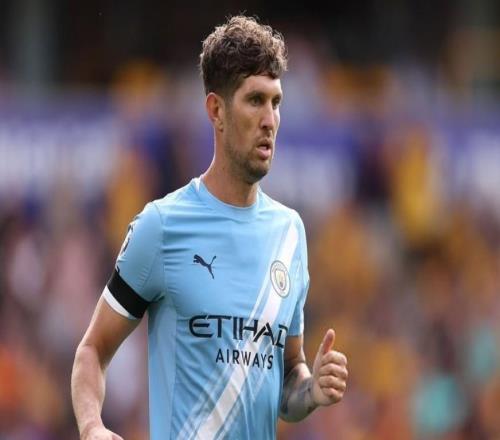 圖赫爾：斯通斯的小腿在訓(xùn)練中感到了疼痛目前我全力支持他