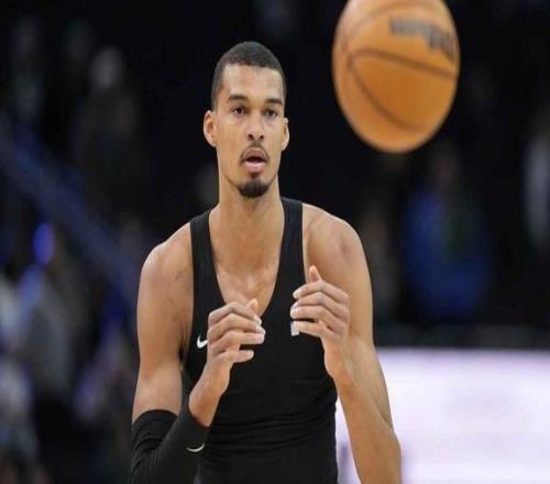 文班亞馬逆天空接隔扣特納！馬刺狂勝雄鹿迎8連勝，直指MVP