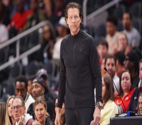 喜提500勝！老鷹主帥斯奈德獲封“瘋狂科學(xué)家”