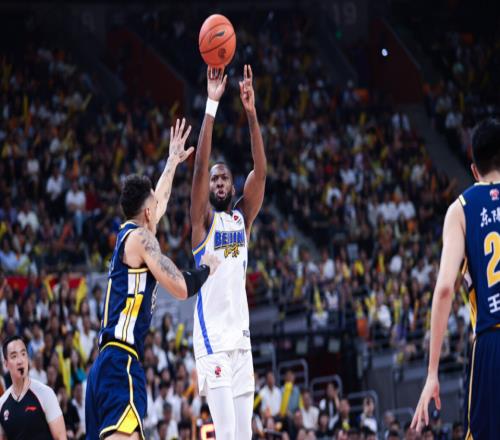 CBA最新排名出爐！北京殺進(jìn)前三，遼寧跌入谷底，黑馬逼停廣東