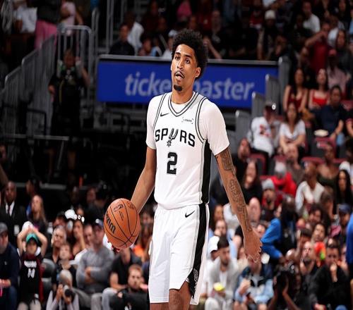 已经是一名相当优秀的第六人了！马刺榜眼郎的成熟度其实并不低