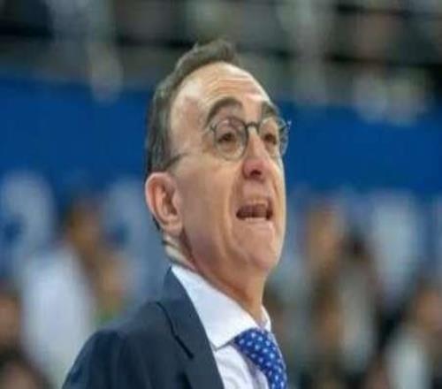 玩兒呢遼籃慘敗弱旅，4大主力22投4中，球迷：太丟人，一盤散沙