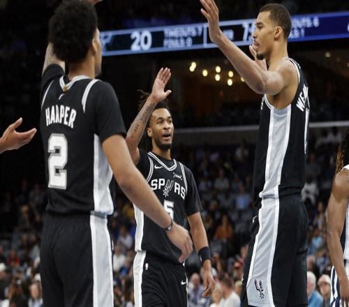 馬刺你太狠了，80年NBA絕無僅有的紀(jì)錄，被你實(shí)現(xiàn)，難怪登頂MVP榜