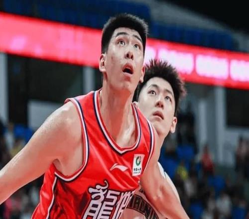 牛逼！10中9砍20分9板，正負值+29，網(wǎng)友喊話一人：你看見了嗎