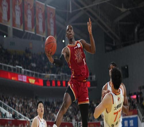 一場96：100讓季后賽格局重新洗牌！遼寧運氣太好，青島坐穩前8