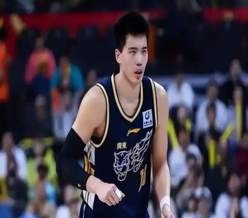 焦泊喬成籌碼廣東可能進(jìn)行交易，前國手有望加盟，曾獲杜鋒青睞