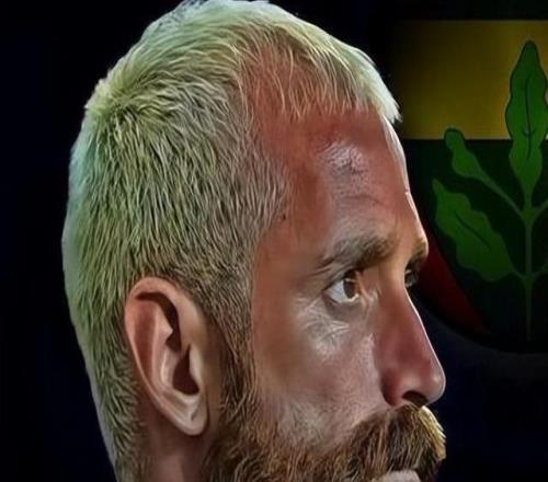 還記得利物浦“紋身哥”嗎梅雷萊斯退役10年，生活竟比踢球更狂