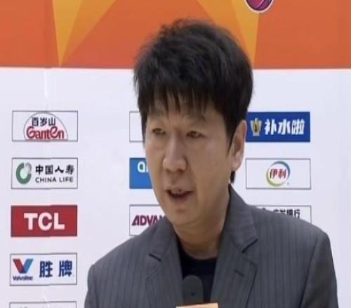 邱彪：失误过多我很不满意，年轻人的表现让我们增强了信心