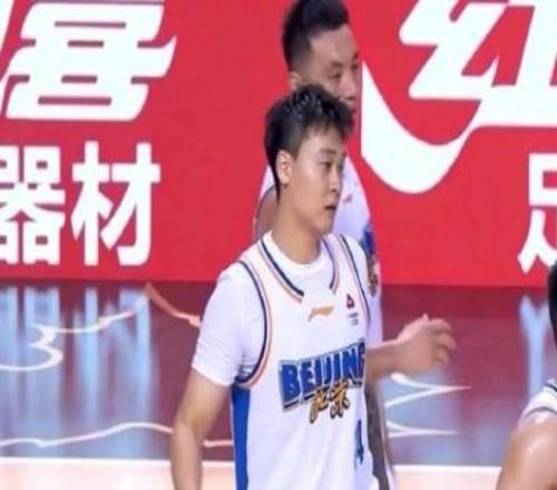 發(fā)揮出色，趙睿9中7高效砍24分4板6助&北京隊(duì)升至積分榜第三