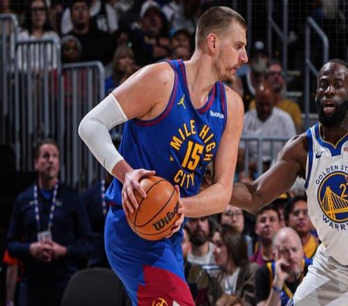 勇士慘敗！波神23+3格林高開低走，約基奇25+15+8，賽斯庫里0分