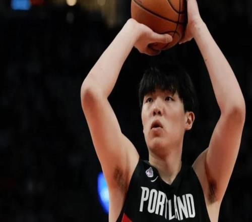 杨瀚森再战NBA喜忧参半！命中率仍垮，但防守+篮板+罚球均有提升