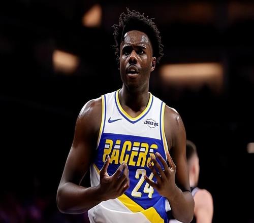 加盟步行者后效率大幅提升了！是快船影响到了锋线新星的发展