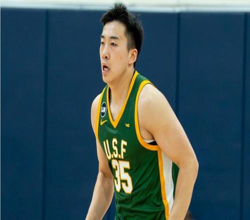 经纪公司官宣：中国男篮国手王俊杰申请转校在旧金山不受重视