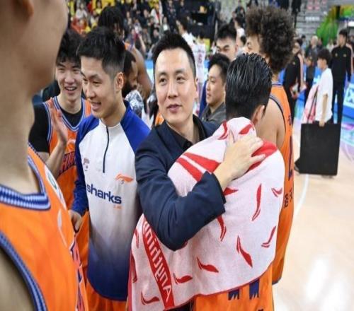 【觀察】時(shí)隔24年，上海又將“鯊”回巔峰