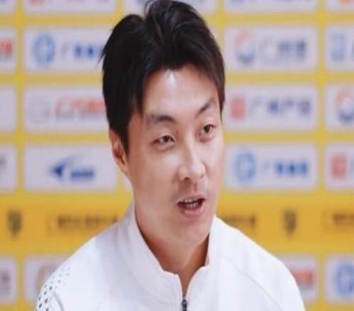 廖均?。合霂椭鷱V州足球完成沖超目標，彌補當年日之泉的遺憾